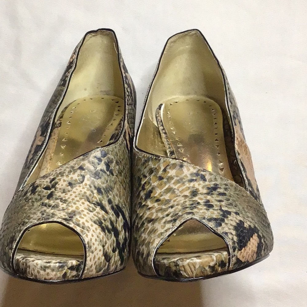 Bcbg Python Peep Toe Size 10 - image 6
